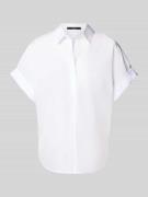 Someday Relaxed Fit Bluse mit V-Ausschnitt Modell 'Zusina' in Weiss, G...