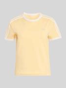 adidas Originals Slim Fit T-Shirt aus Baumwoll-Mix in Hellgelb, Größe ...