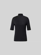 Juvia Slim Fit T-Shirt mit Rollkragen in Black, Größe S