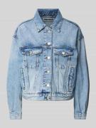 REVIEW Jeansjacke mit Brustpattentaschen in Hellblau, Größe XS