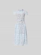 Self-Portrait Midikleid aus floraler Spitze in Hellblau, Größe L