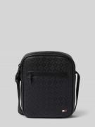 Tommy Hilfiger Umhängetasche mit Logo-Detail Modell 'EMBOSSED FLAG' in...
