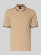 bugatti Regular Fit Poloshirt mit Logo-Stitching in Beige, Größe L