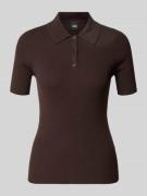 BOSS Slim Fit Poloshirt aus Rippstrick in Dunkelbraun, Größe M