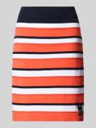 Marc Cain Knielanger Rock aus Lyocell-Mix mit Logo-Patch in Koralle, G...