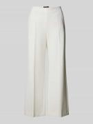 Windsor Slim Fit Stoffhose mit Bügelfalten in Offwhite, Größe 44