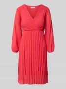 ZABAIONE Knielanges Kleid mit Plisseefalten Modell 'Im44sa' in Hellrot...