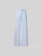 BAUM & PFERDGARTEN Straight Fit Jeans mit Logo-Patch in Jeansblau, Grö...
