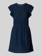 Vero Moda Tailliertes Sommerkleid mit Lochstickmuster Modell 'TASSA' i...