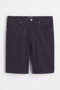 H&M Shorts aus Baumwolltwill Slim Fit Marineblau in Größe W 40. Farbe:...