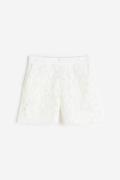 H&M Shorts aus Spitze Weiß in Größe 46. Farbe: White