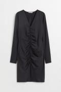 H&M Kleid mit Raffung Schwarz, Alltagskleider in Größe L. Farbe: Black