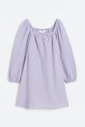 H&M Kleid in A-Linie aus Seersucker Helllila, Kleider Größe 134. Farbe...