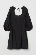 H&M Kleid aus Lyocellmix Schwarz, Alltagskleider in Größe M. Farbe: Bl...