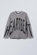 Weekday Oversized-Pullover im Jacquard-Strick Teo Heartbeat/Grau in Gr...
