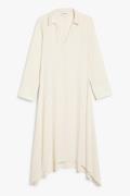 Monki Asymmetrisches cremeweißes Hemdkleid Offwhite, Alltagskleider in...