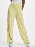 bequeme Urban Classics Damen Jeans Kordelzug 105 g/m² Pastell-Gelb